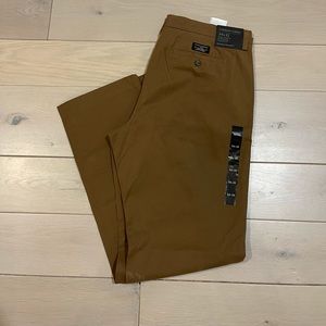 NWT Banana Republic Emerson Chinos, size 34x32